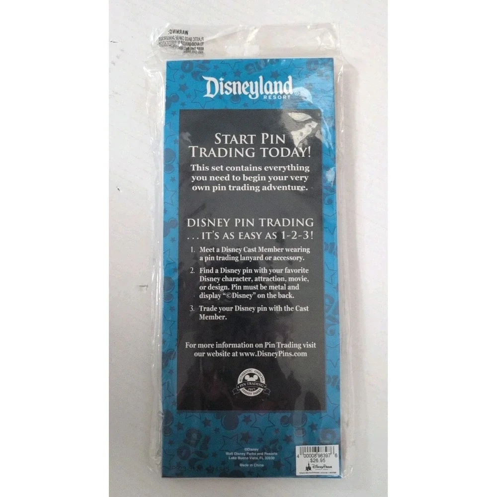 Disneyland Pin Trader 2015 Starter Set with Lanyard - New